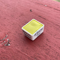 Bismuth yellow, Primrose/Lemon Yellow, Iron Oxide PY53, watercolor paint